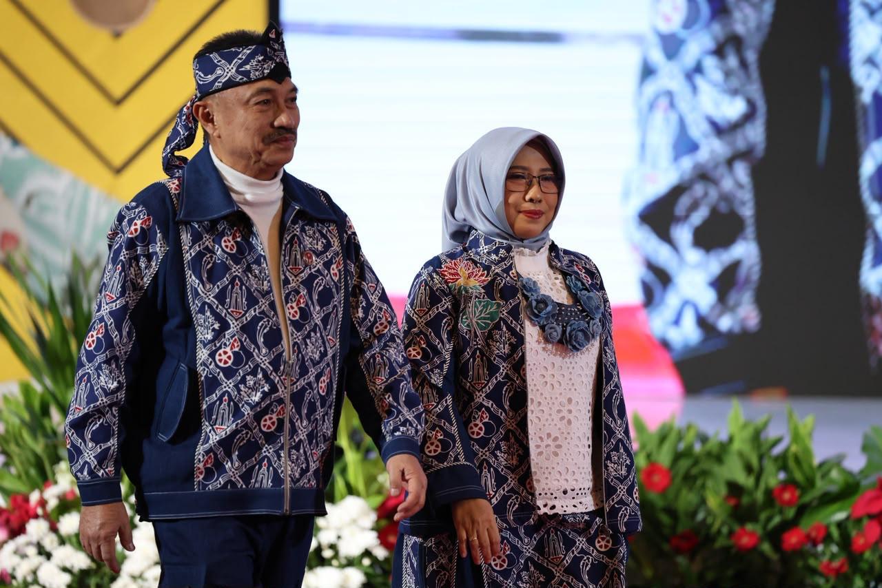Kota Bekasi Sabet Juara Fashion Show PKJB 2026, Wawali Harris Dorong Ekonomi Kreatif dan UMKM Go Digital