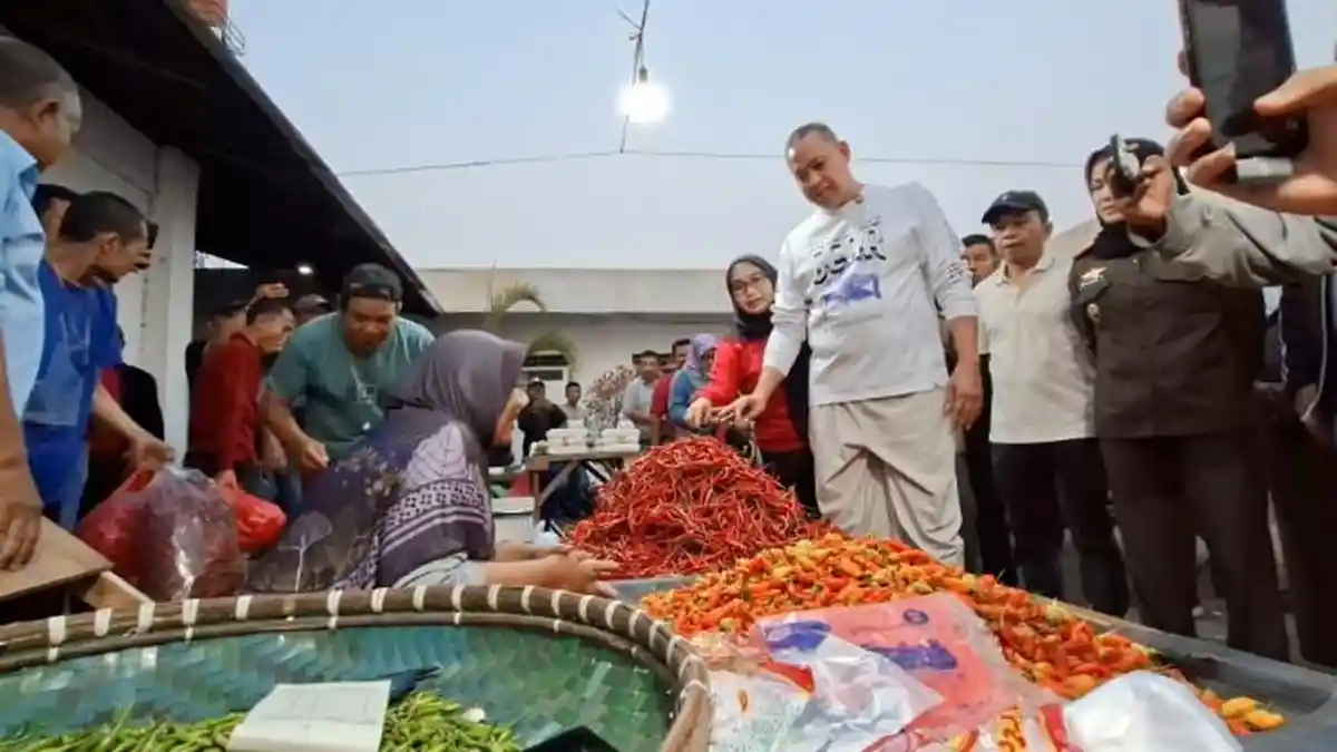 Tri Adhianto Tinjau Penataan Pasar Baru Kota Bekasi, 216 Pedagang Sudah Tempati Rooftop Blok I