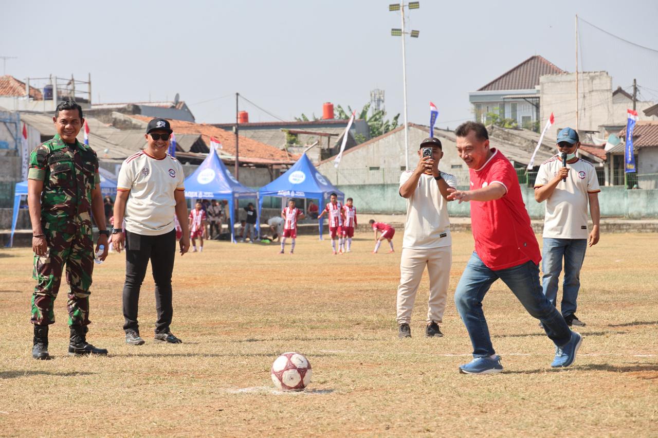 Sepak Bola Jadi Ruang Positif Pemuda Pekayon, Abdul Harris Dorong Bakat Lokal Terus Berkembang