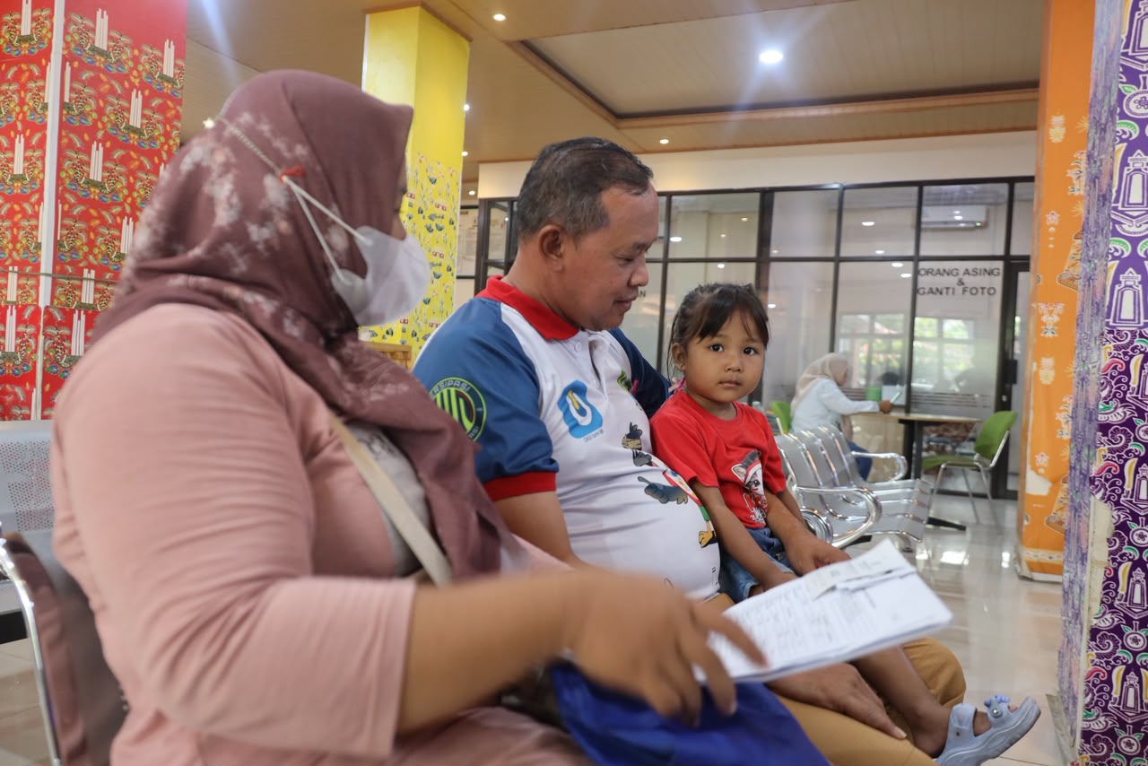 Tri Adhianto Ingatkan Aparatur: Layani Warga Profesional, Jangan Ada Pungli