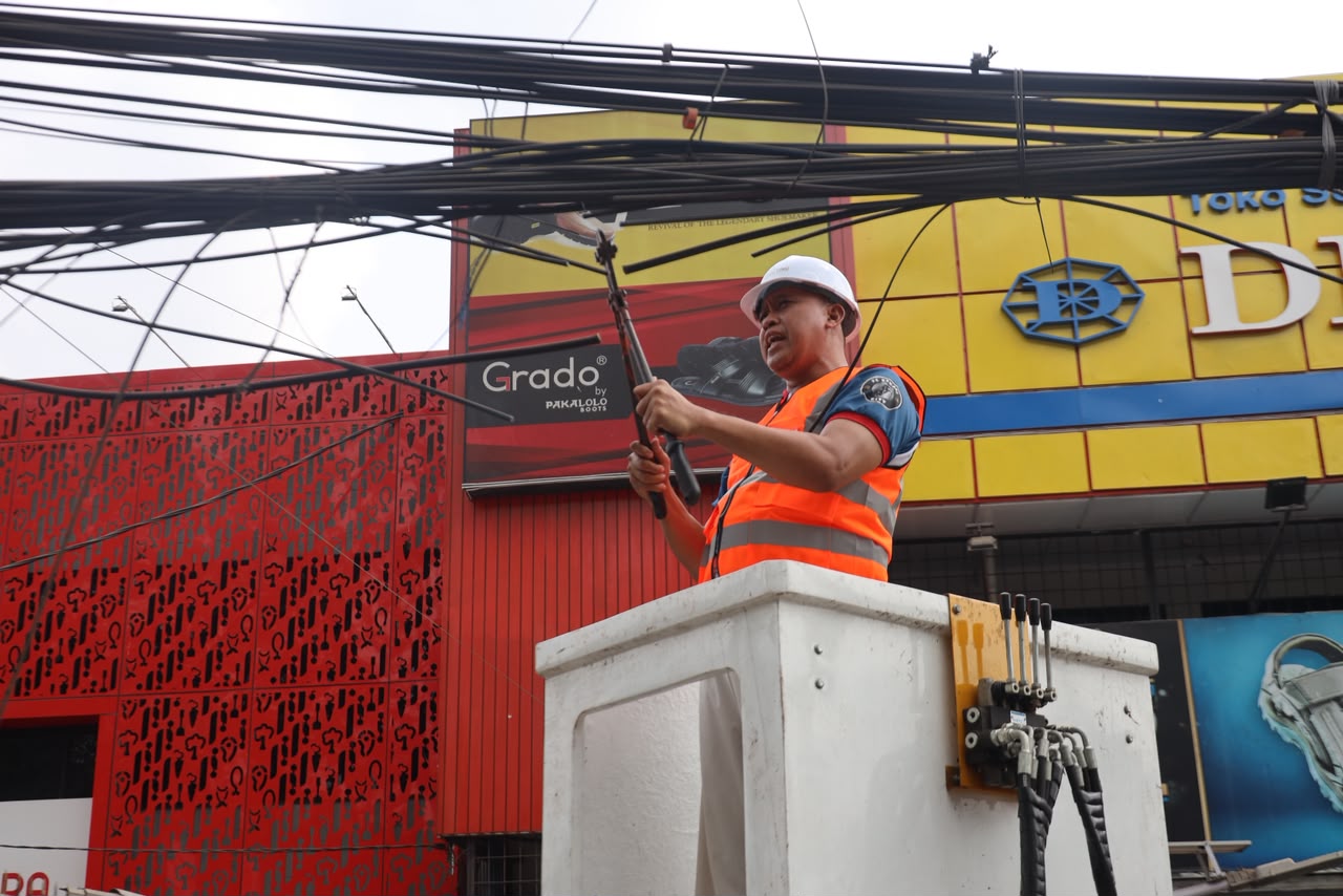 Bekasi Benahi Kabel Semrawut, Jalan Arteri Ditargetkan Bebas Jaringan Udara dalam Tiga Tahun