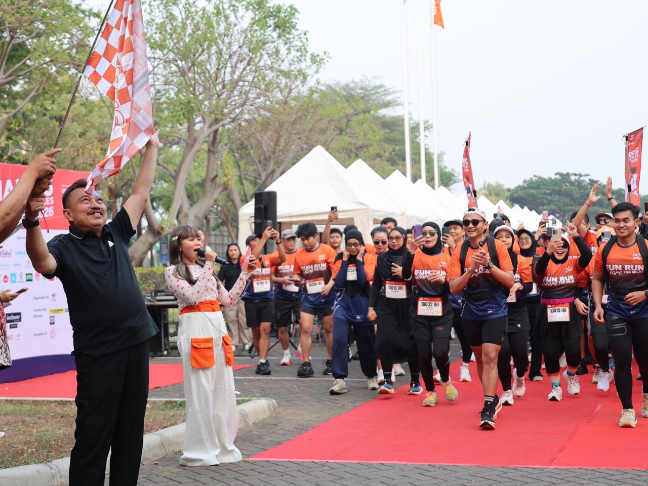 Wawali Bekasi Lepas Peserta Charity 7K Fun Run, Tekankan Pentingnya Hidup Sehat