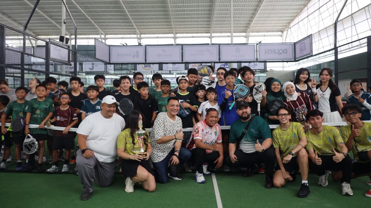 Dari Rekreasi Menuju Prestasi, Tri Adhianto Dorong Potensi Padel Bekasi